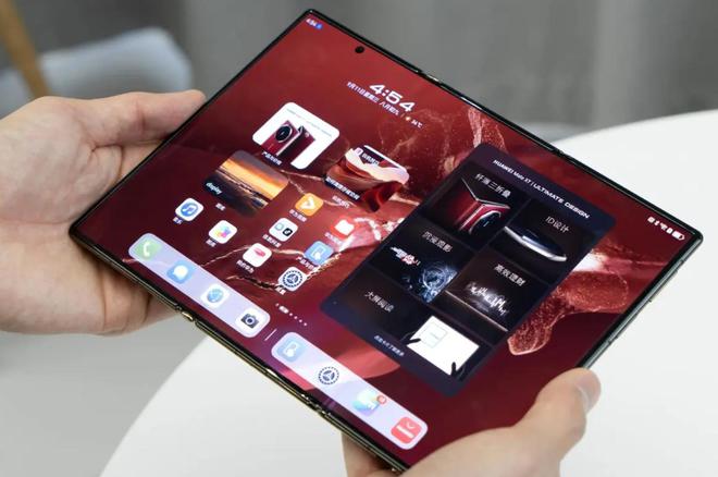 old 6 vs iPhone16 Pro Max：机皇之争爱游戏app网站手机版华为Mate XT vs 三星 Z F(图14)